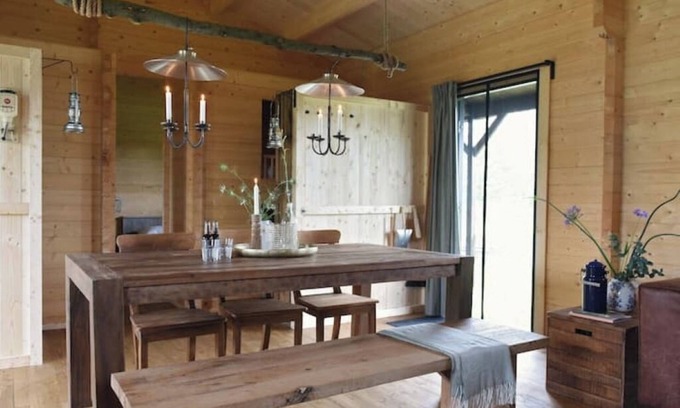 Oosterwolde Cabina | 1 bedroom cabin in oosterwolde