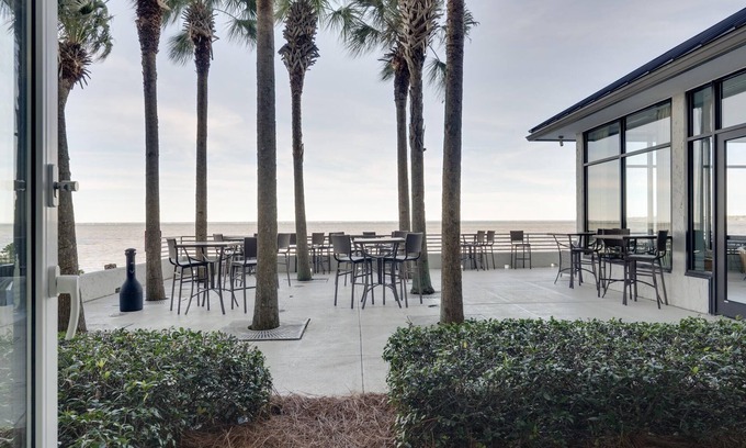 Miramar Beach Condominio | 1 Bedroom Condo on 8th floor with a Bayside View - Sandestin Golf and Beach Resort