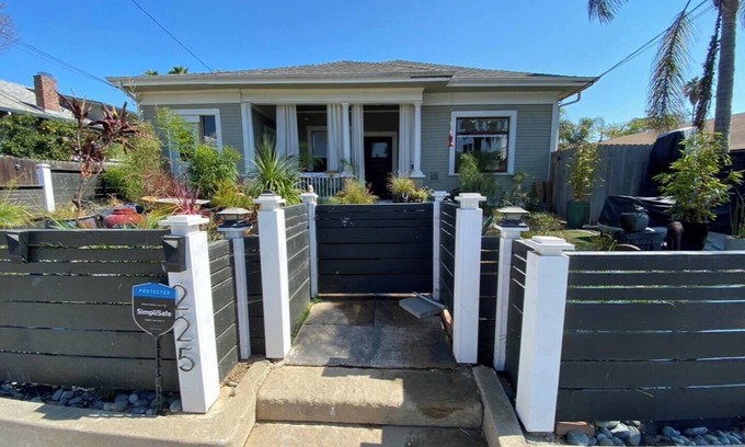 Oak Park Casa | 1 bedroom downtown upscale details