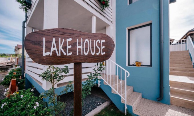 Navodari Casa | 1 bedroom Lake House