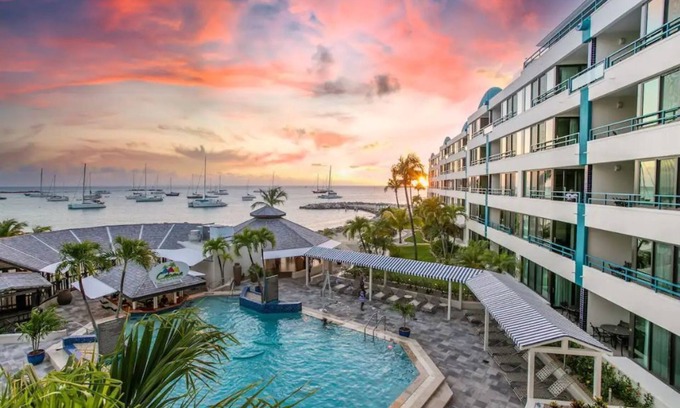 North Scottsdale Complejo | 1 bedroom ocean view suite @ Royal Palm Beach Club!