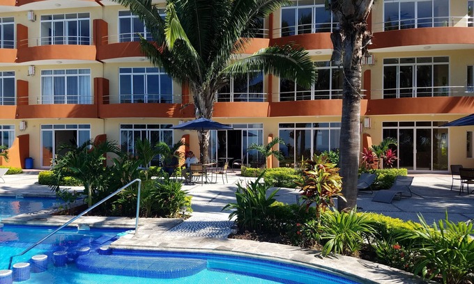 Tepic Condominio | Condominio de 1 habitación con vista al mar 107 en Vista Encantada