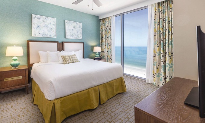 Clearwater Beach Complejo | 1 Bedroom Presidential Suite at Wyndham Clearwater Beach Resort - Sleeps 4