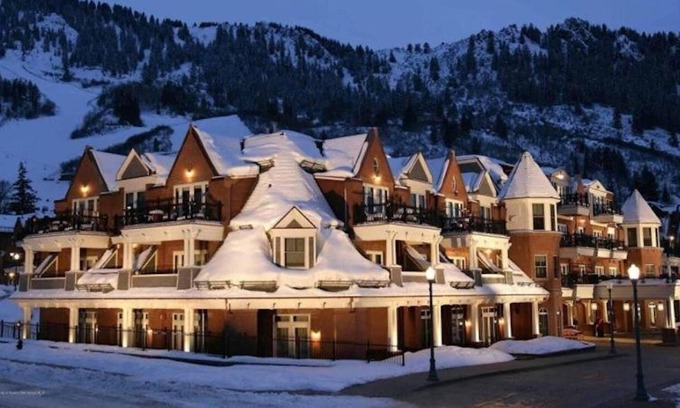 Downtown Complejo | 1 BEDROOM SUITE ASPEN MOUNTAIN RESIDENCES, ASPEN CORE