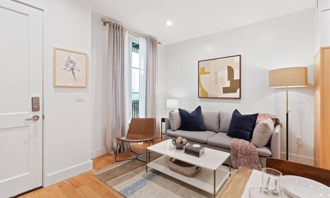 Cannonborough Elliotborough Apartamento | 1 Bedroom Suite, On- Site Parking Available!