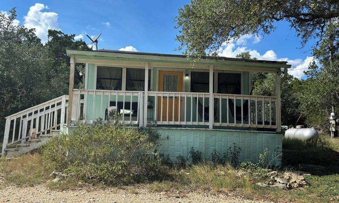 Hays County Cabaña | 1 Bedroom Vacation Cottage in San Marcos/Wimberley, TX