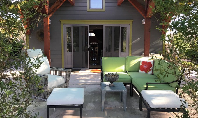 Sonoma Casa | 1-bedroom vacation guest cottage minutes from the famous Sonoma square
