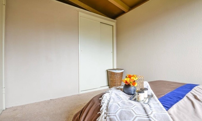 Hayward Casa | 1 habitación con baño privado