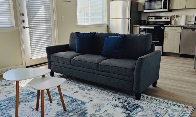 Cedar Park Apartamento | 1-bedroom with WiFi, fitness room in cool Cedar Park