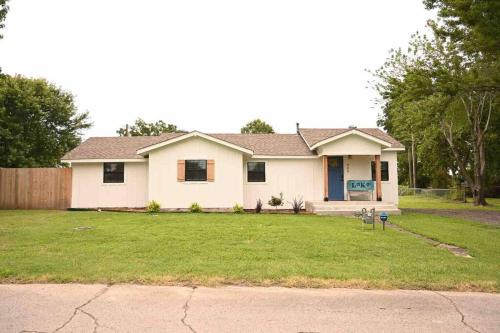 Eufaula Casa | 1 Block to Lake Eufaula!
