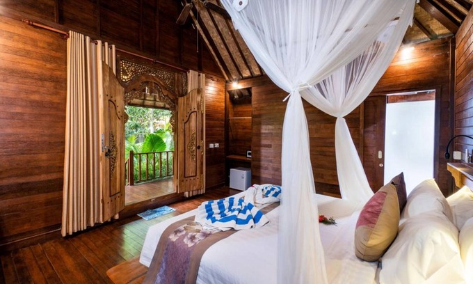 Mushroom Bay Cabaña | 1 BR Balinés cabaña de madera cerca de la playa de hongos Nusa Lembongan