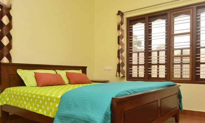 Katakeri Rural Casa | Casa de familia de 1 habitación en Puttamuthu DORMITORIO B