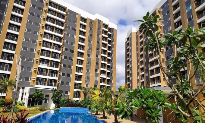 Antipolo Condominio | 1 BR Taytay Condo WIFI Cignal Netflix Pool Patio