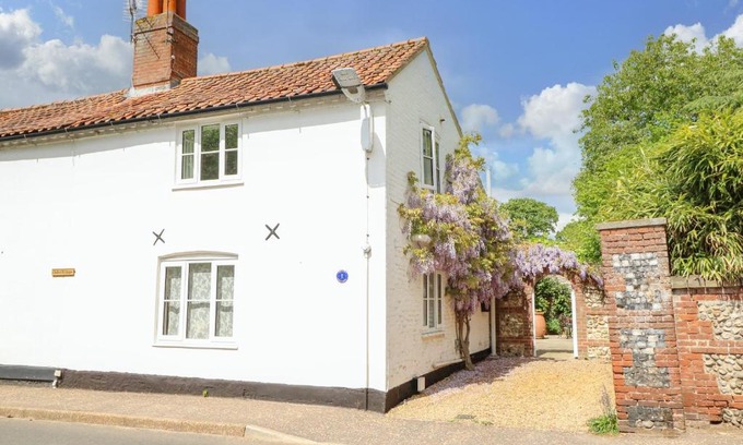 North Elmham Casa | 1 Chelsea Cottage