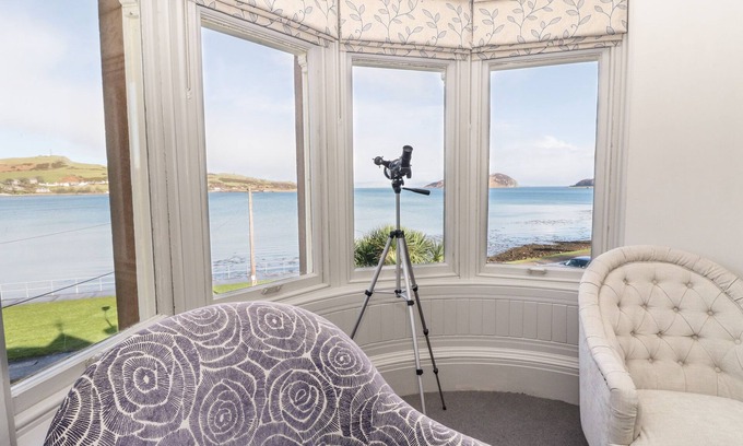Campbeltown Casa | 1 CRAIGANRIOCH, family friendly, with a garden in Campbeltown