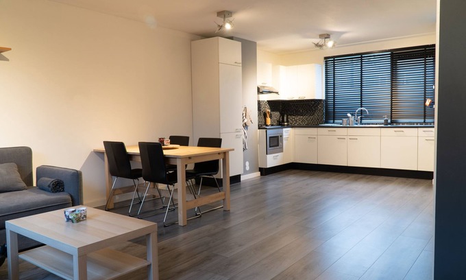 Ijsselmonde Casa | 1 Luxury 4 bedroom near feyenoord /Ahoy Rotterdam