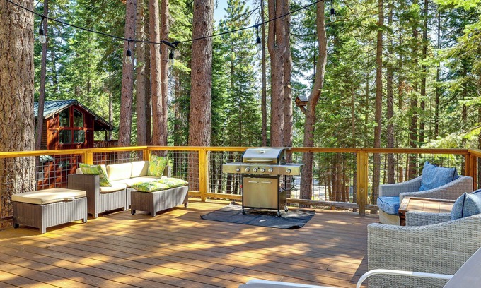 Tahoe Woods Casa | 1 Mi to Beach: Tahoe City Retreat w/ Game Room