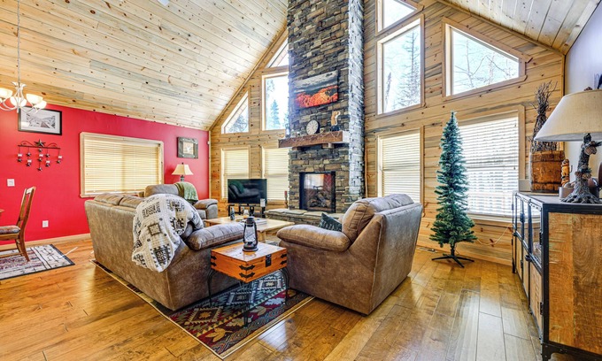 Steam Engine Meadows Cabina | < 1 Mi to Brian Head Resort: Spacious Cabin!