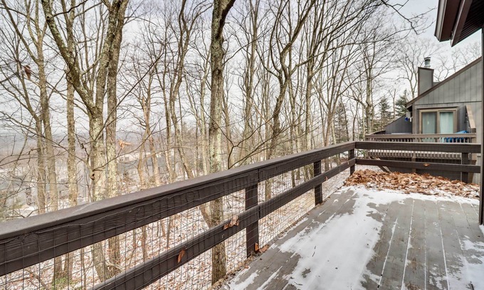Village at Camelback Casa | 1 Mi to Camelback Resort: Tannersville Townhome