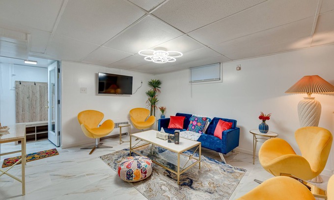 Salem Apartamento | 1 Mi to Downtown: Salem Vacation Rental!