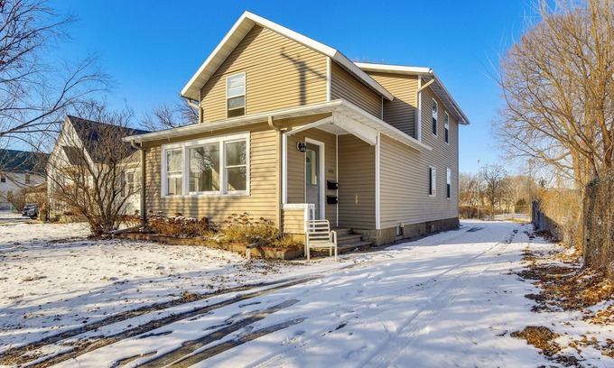 Winona Condominio | 1 Mi to Downtown: Welcoming Winona Duplex