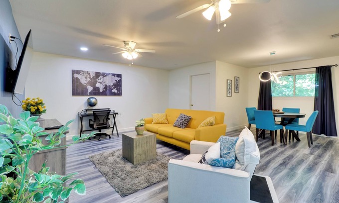 Georgetown Apartamento | 1 Mi to Dtwn + Fenced Yard: Georgetown Getaway!