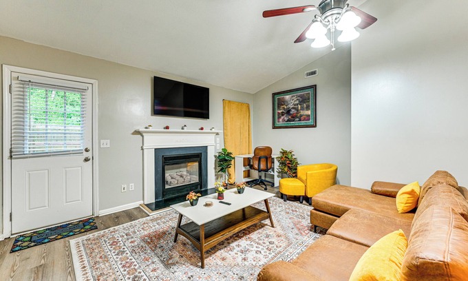 Greenville Casa | 1 Mi to ECU Hospital: Greenville Home w/Yard!