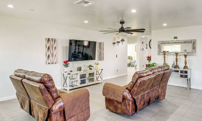 Bakersfield Casa | 1 Mi to Rabobank Arena: Home w/ Gazebo!