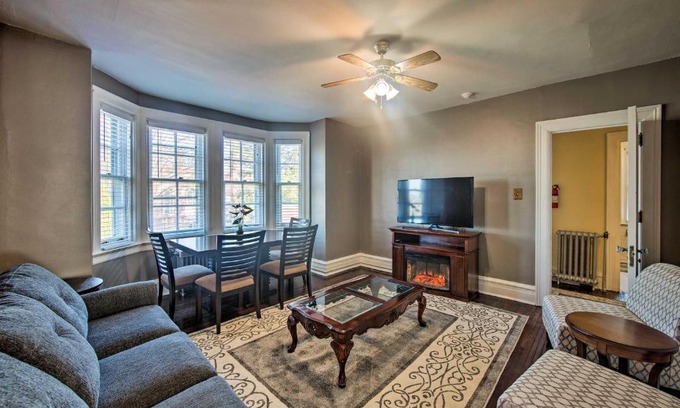 Reading Apartamento | 1 Mi to Reading Pagoda Cozy Apt with Patio Access!