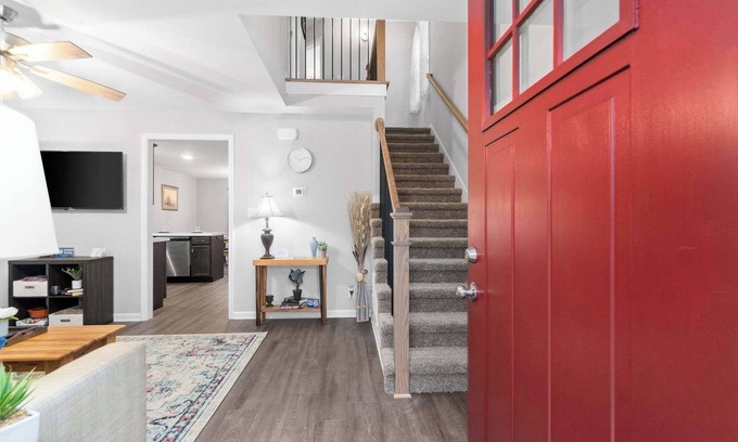 Clarksville Casa | 1-Mile to Downtown Clarksville! 2 Comfy Homes!
