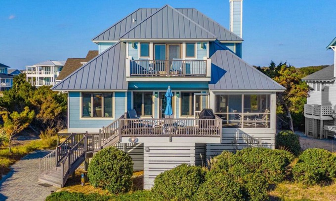 South Beach Casa | 1 MINUTUE WALK TO BEACH FROM BHI BEACH FRONT HOME