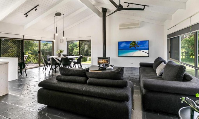 St. Andrews Beach Casa | 1 Oak - Rye Back Beach Accommodation