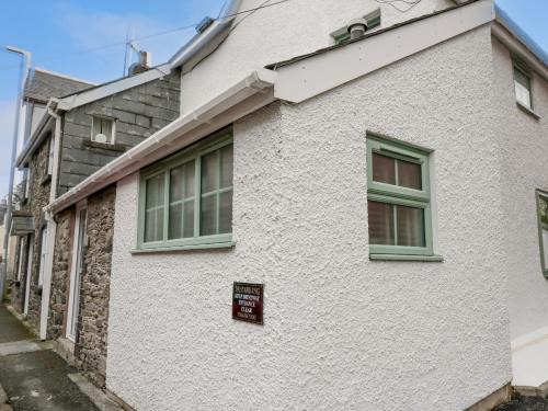 Rhayader Casa | 1 Penporth