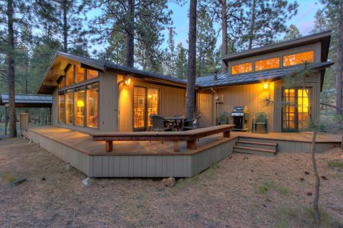 Sunriver Casa | 1 Raccoon Lane