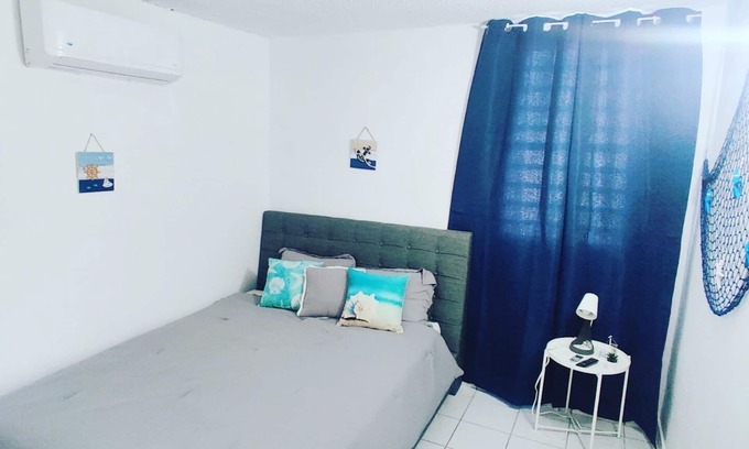 Levittown Apartamento | 1 room apartment near the beach