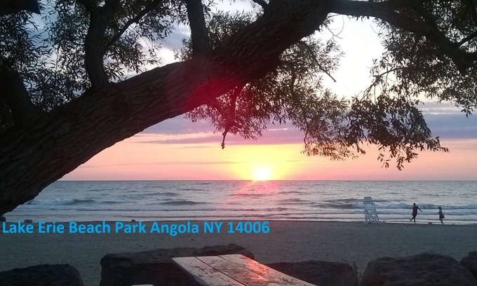 Lake Erie Beach Casa | *** Alquiler de Angola "Al lado" Disponibilidad durante todo el año Buffalo Bills fines de semana!