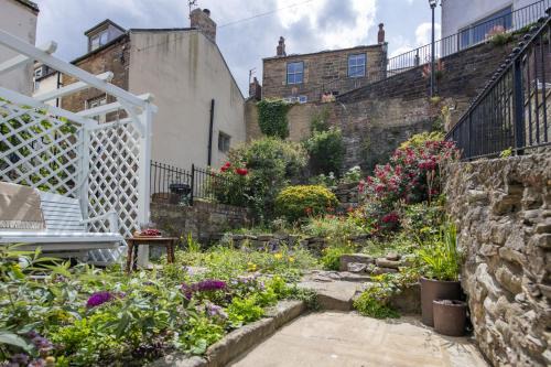 Staithes Casa | 1 Webster Steps