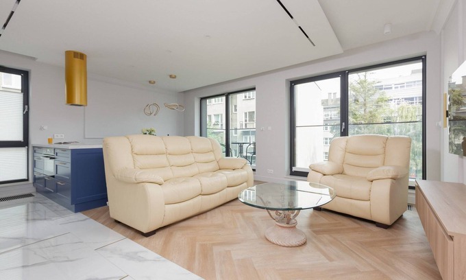 Srodmiescie Apartamento | 10 Lutego 18A | Family Apartment | Parking