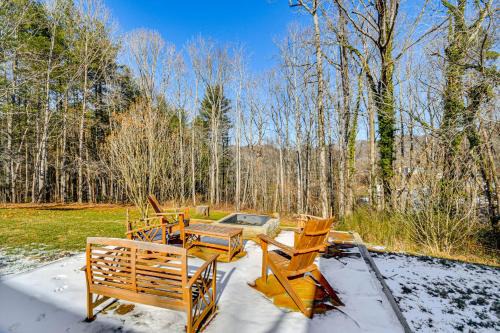 Swannanoa Casa | 10 Mi to Asheville Mtn-View Hideaway!
