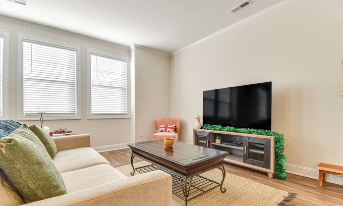 Northeast Raleigh Casa | 10 Mi to Downtown: Raleigh Family Retreat