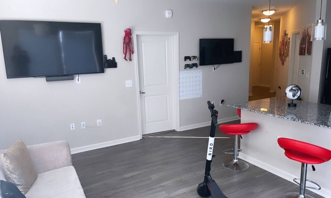 College Park Apartamento | 10 min away from airport.