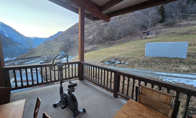 Saint-Pierre-de-Clages Apartamento | 10 minutes from Verbier