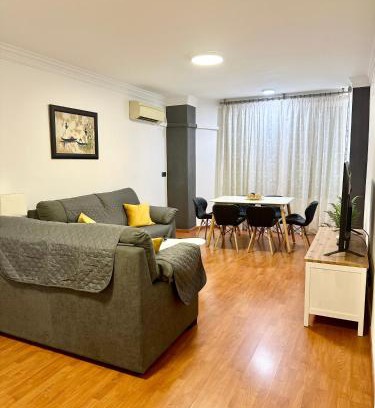 La Calzada Apartamento | 10 minutos centro Sevilla, moderno y con parking gratis