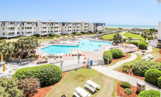 Morehead City Condominio | 10% OFF 2025 - First Floor Easy Beach access - Ocean Front Resort 2 Bed 2 Bath