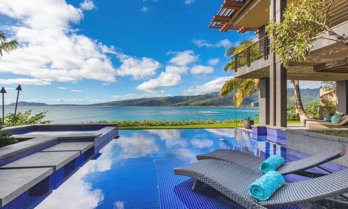 Hawaii Kai Casa | Ocean House - El más reciente alquiler de lujo en la costa sur de Oahu
