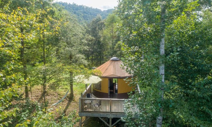 Cullowhee Alquiler De RV | 100 Acre Reserve, River Access, and Endless Adventure!