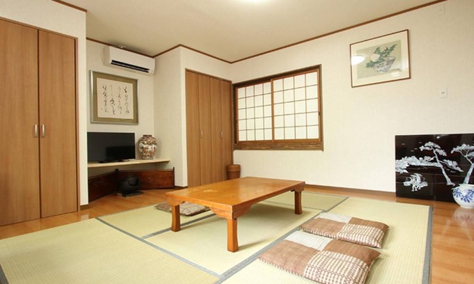 Yufuin Onsen Hotel | 100 freeflowing spring bath With detached hous / Yufu Ōita