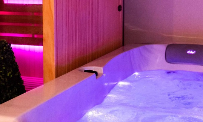 Montrouge Cama Y Desayuno | 100% Private Spa with sauna and jaccuzzi
