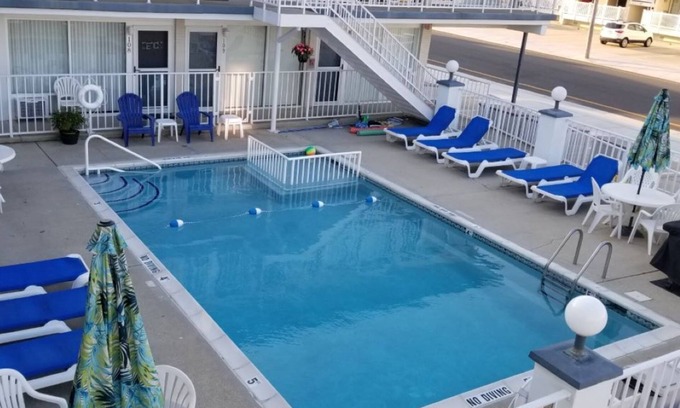 North Wildwood Condominio | Adorable Beach Block Condo!