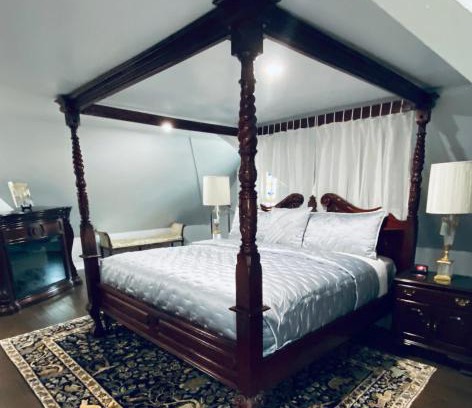 Gananoque Cama Y Desayuno | 1000 Islands Bed and Breakfast-The Bulloch House